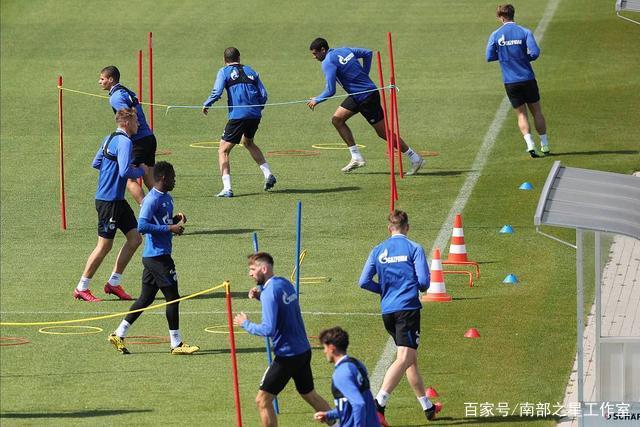 王钰栋打进处子球代表未来 国足18强赛并非一无所获